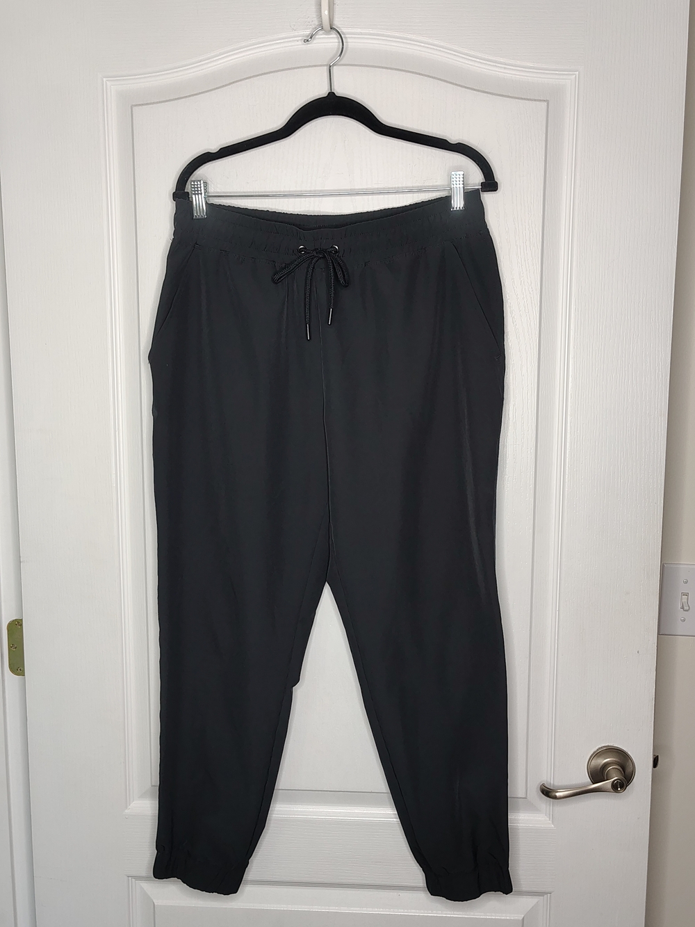 Mondetta Women's Black Drawstring Joggers